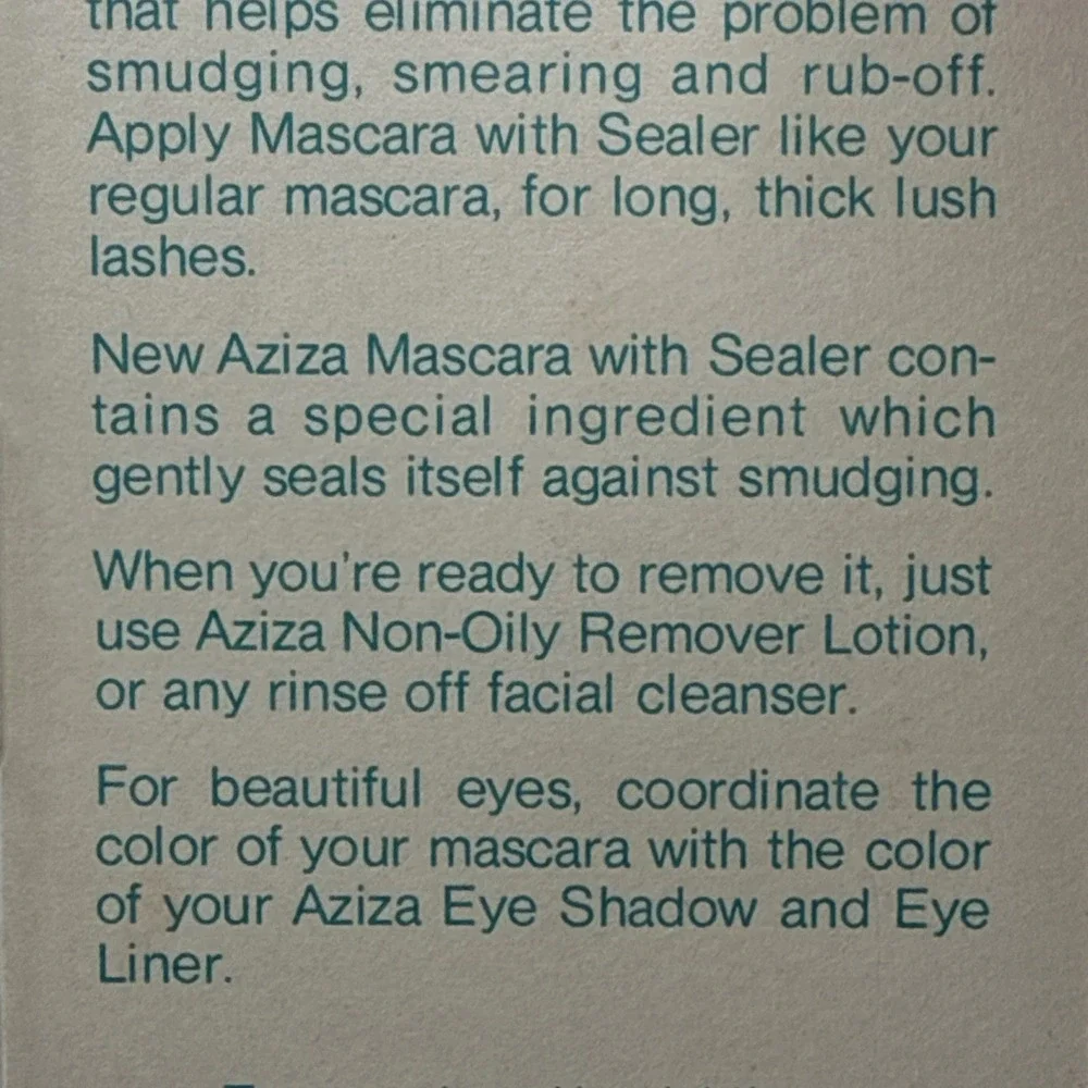 Aziza eyes mascara